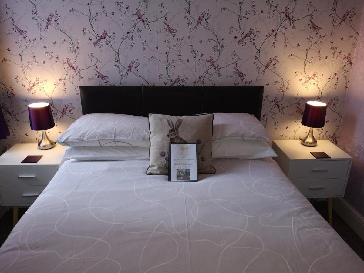 The Phoenix Guest House Скарборо Экстерьер фото